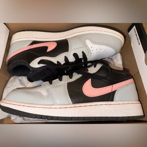 Nike Grade School Jordan 1 Low size 6Y. Gently worn, great condition